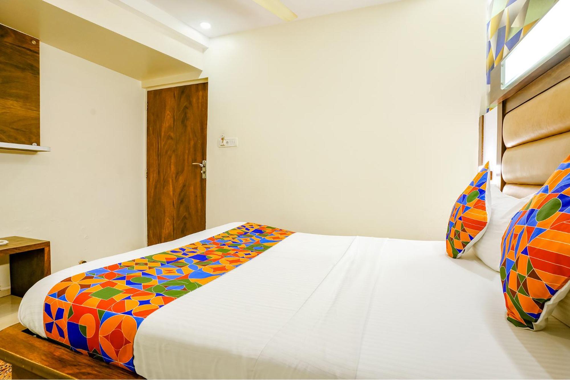 Hotel Naivedhya By Kwality Inn Thane Eksteriør bilde