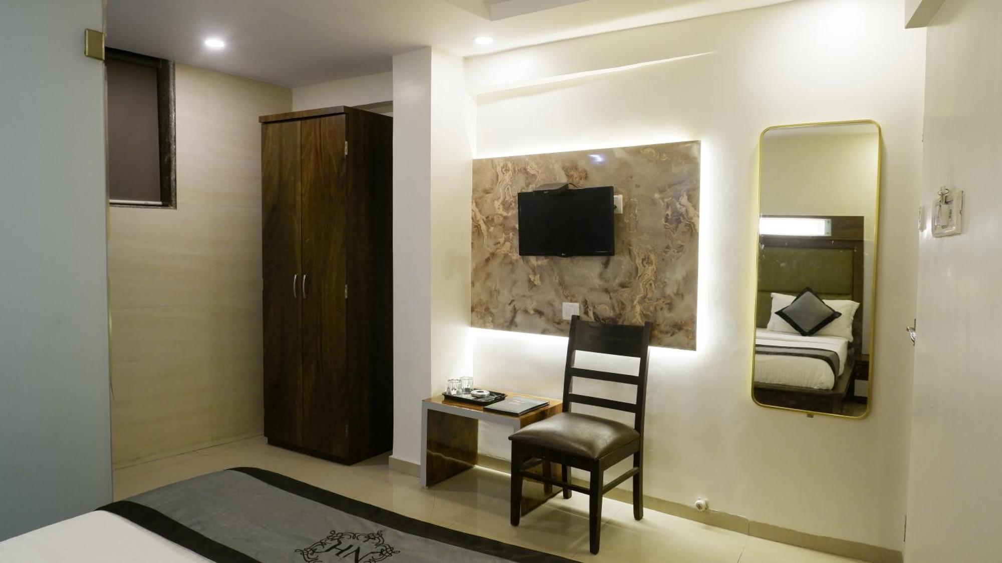 Hotel Naivedhya By Kwality Inn Thane Eksteriør bilde